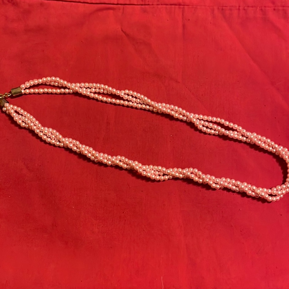 Parkland 3 strain pink beaded necklace